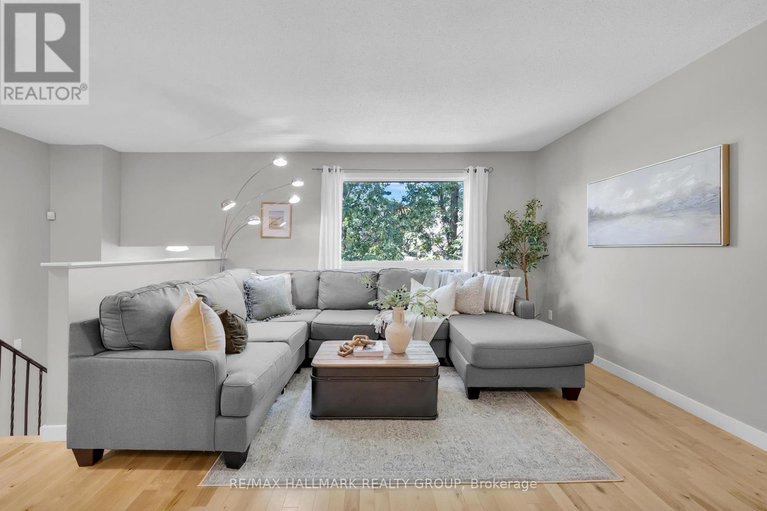 28804570/3-409-montfort-street/cardinal-glen/ottawa/ontario/K1L8G8_5