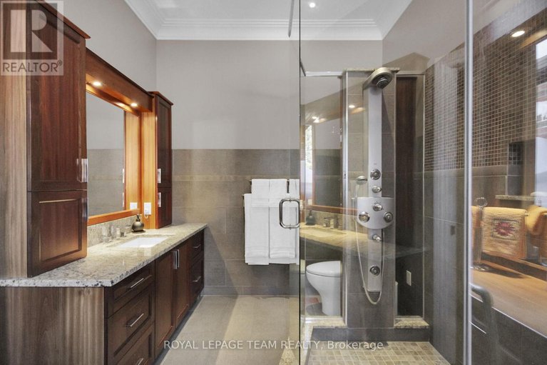 28765946/5849-queenscourt-crescent/manotick-east-to-manotick-station/ottawa/ontario/K4M1K3_24