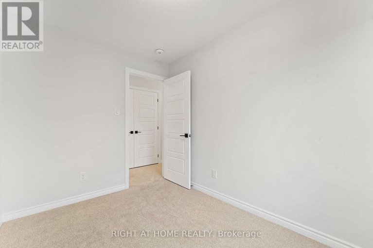 29129692/721-rouncey-road/emerald-meadowstrailwest/ottawa/ontario/K2V0S5_22