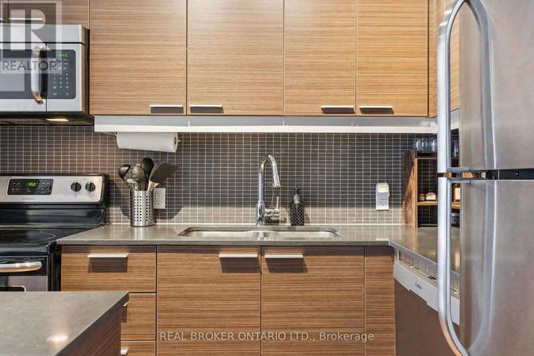 28528620/623-349-mcleod-street/ottawa-centre/ottawa/ontario/K2P0S1_19