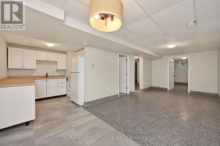 29184094/179-victoria-street/almonte/mississippi-mills/ontario/K0A1A0_30