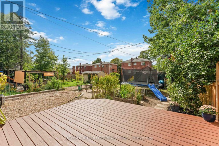 28876113/2492-chasseur-avenue/heron-park/ottawa/ontario/K1V8E8_7