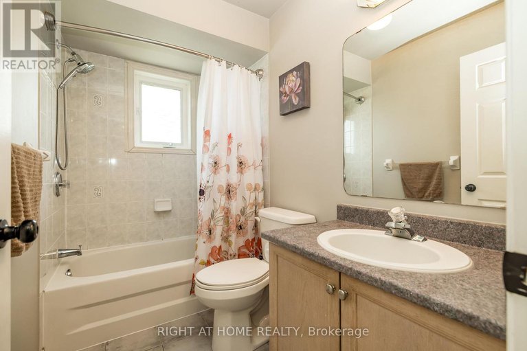 28636407/2-whalings-circle/stittsville-central/ottawa/ontario/K2S1S4_16