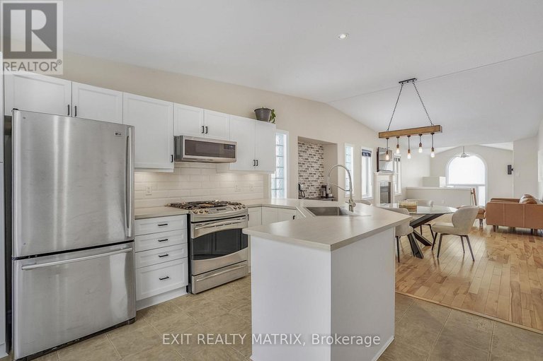 29648869/403-centenaire-street/embrun/russell/ontario/K0A1W0_11