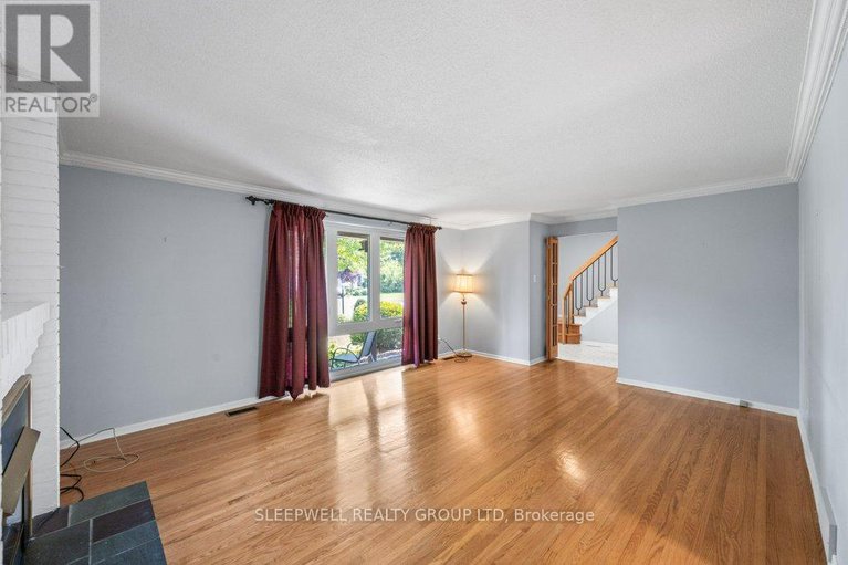 28669425/43-parkglen-drive/meadowlandsst-claire-gardens/ottawa/ontario/K2G3G7_11