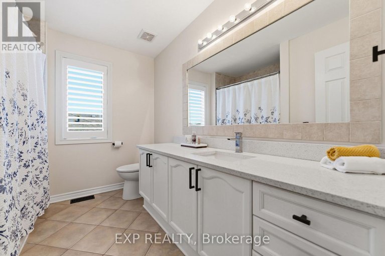 29674705/3-shining-star-circle/stittsville-south/ottawa/ontario/K2S2B5_30