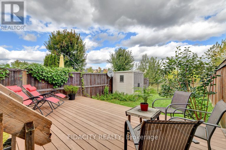 28056296/128-cedardown-private/stonebridge/ottawa/ontario/K2J0W2_17
