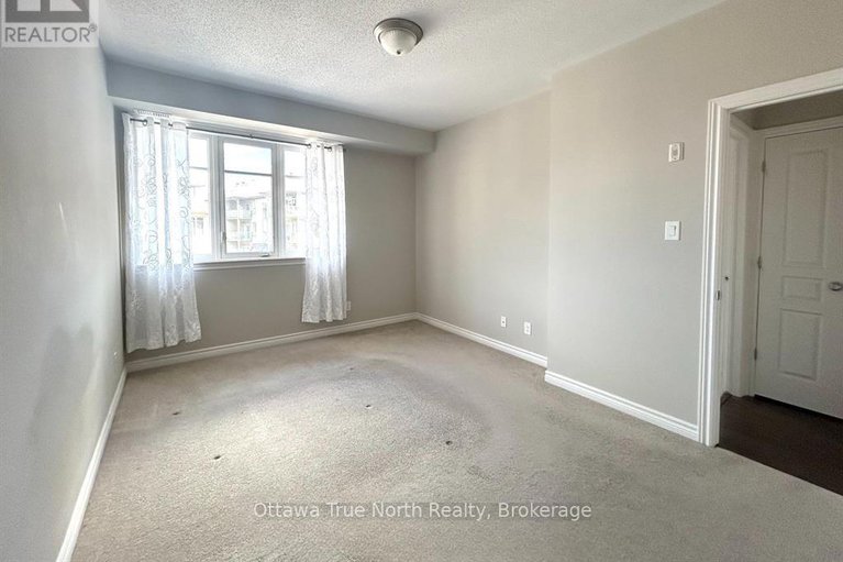 29168510/30-1032-beryl-private/riverside-southgloucester-glen/ottawa/ontario/K1V2M4_10