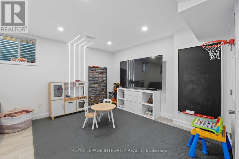 29038761/347-willow-aster-circle/avalon-west/ottawa/ontario/K4A1C6_26