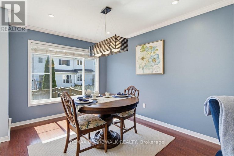 29645634/10-valemont-street/barrhaven-east/ottawa/ontario/K2G6Y1_12