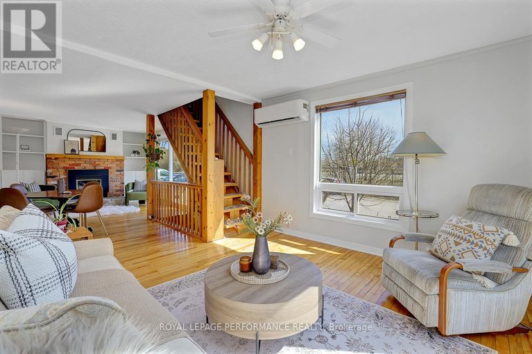 29581422/1141-north-river-road/overbrook/ottawa/ontario/K1K3W4_11