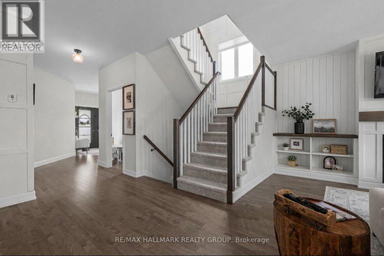 29568422/104-duncanville-street/village-of-russell/russell/ontario/K4R0G3_4