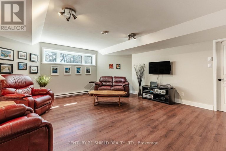 29630814/1-forest-hill-road/long-sault/south-stormont/ontario/K0C1P0_35