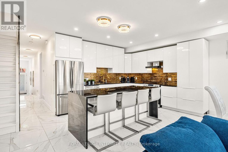 28612659/266-currell-avenue/westborohampton-park/ottawa/ontario/K1Z7J6_7
