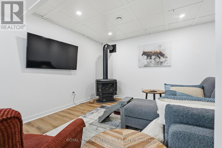 29397113/317-mercury-street/clarencerockland-twp/clarence-rockland/ontario/K4K0G7_29