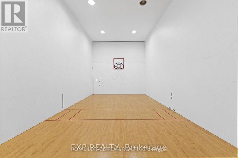 29603328/214-270-brittany-drive/viscount-alexander-park/ottawa/ontario/K1K4M3_24