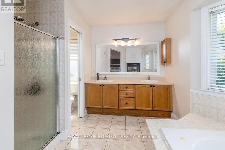 28652325/59-friendly-crescent/stittsville-south/ottawa/ontario/K2S2B6_23