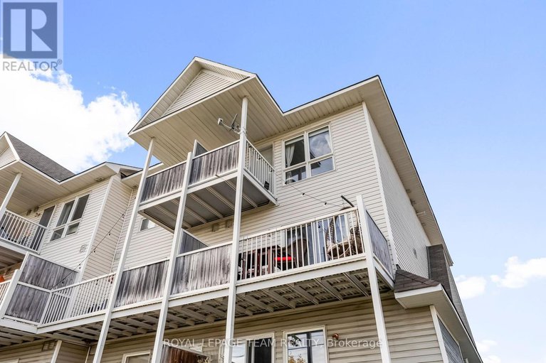 28888816/368-crownridge-drive/emerald-meadowstrailwest/ottawa/ontario/K2M3A4_33