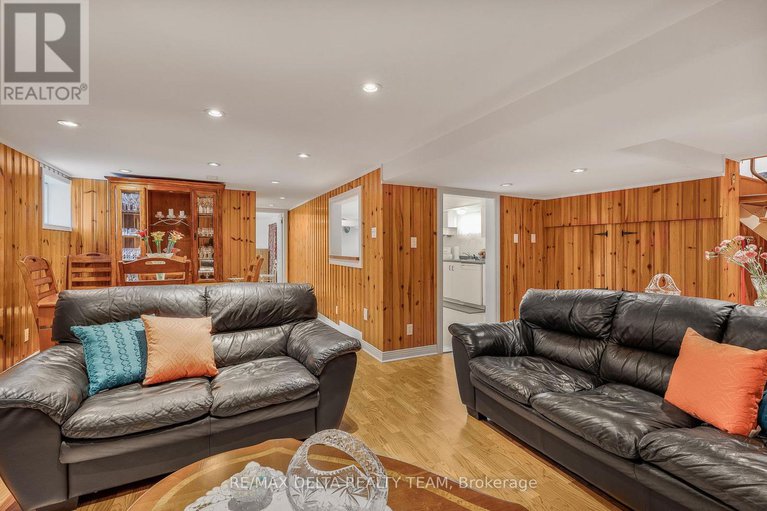 28631886/2435-heaton-avenue/hawthorne-meadows/ottawa/ontario/K1G1J1_21