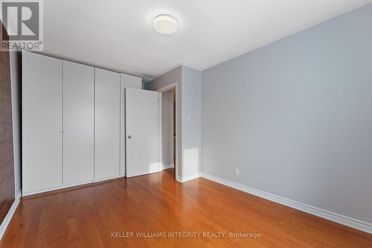 28147144/58-sheppards-glen-avenue/emerald-meadowstrailwest/ottawa/ontario/K2M2M9_23