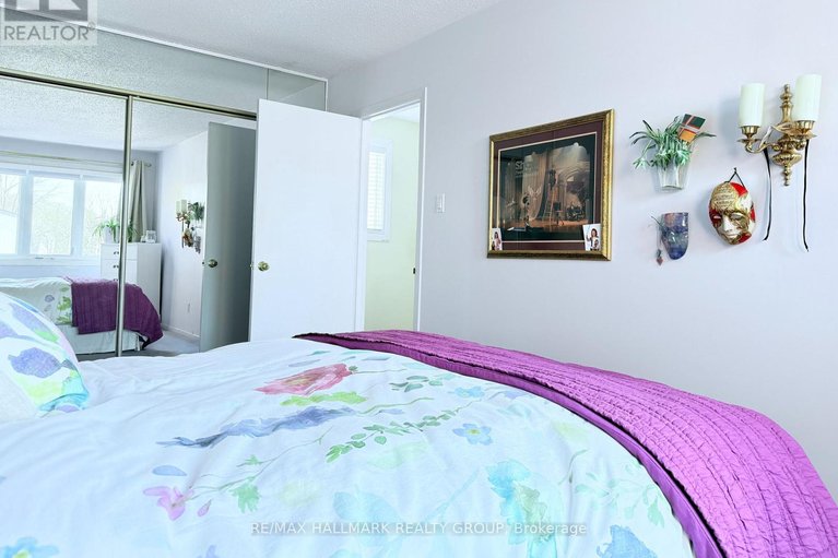 29533054/8-837-eastvale-drive/beaconwood/ottawa/ontario/K1J7T5_12