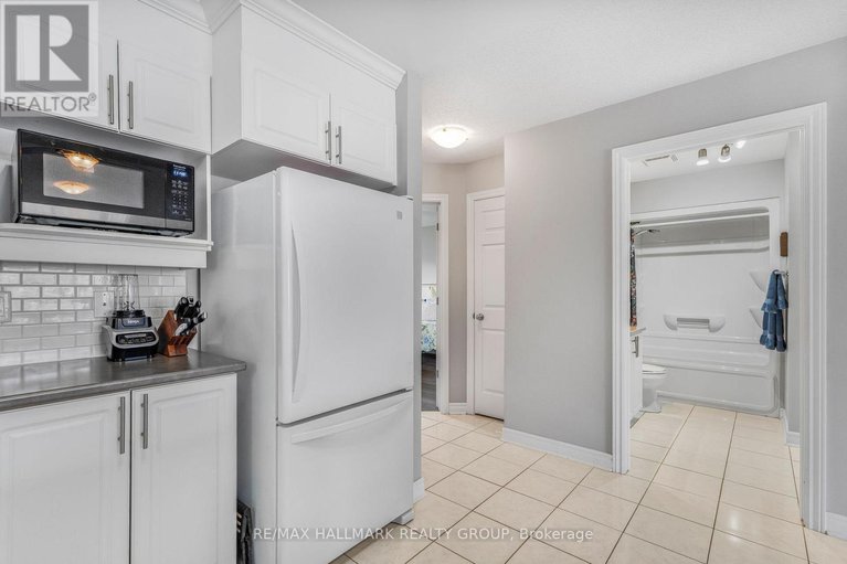 28883937/202-750-st-jacques-street/town-of-rockland/clarence-rockland/ontario/K4K1L4_16