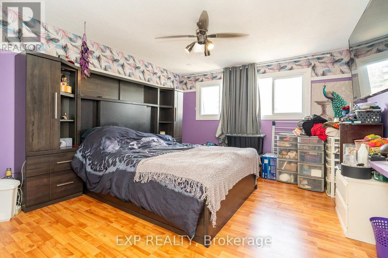 28756531/40-2296-orient-park-drive/blackburn-hamlet-south/ottawa/ontario/K1B4N6_19