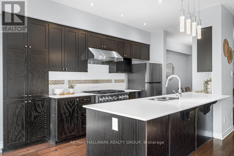 28361267/107-nutting-crescent/riverside-southgloucester-glen/ottawa/ontario/K4M0C3_14