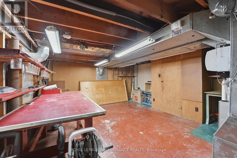 29644956/880-melwood-avenue/mckellar-heightsglabar-park/ottawa/ontario/K2A3C3_40