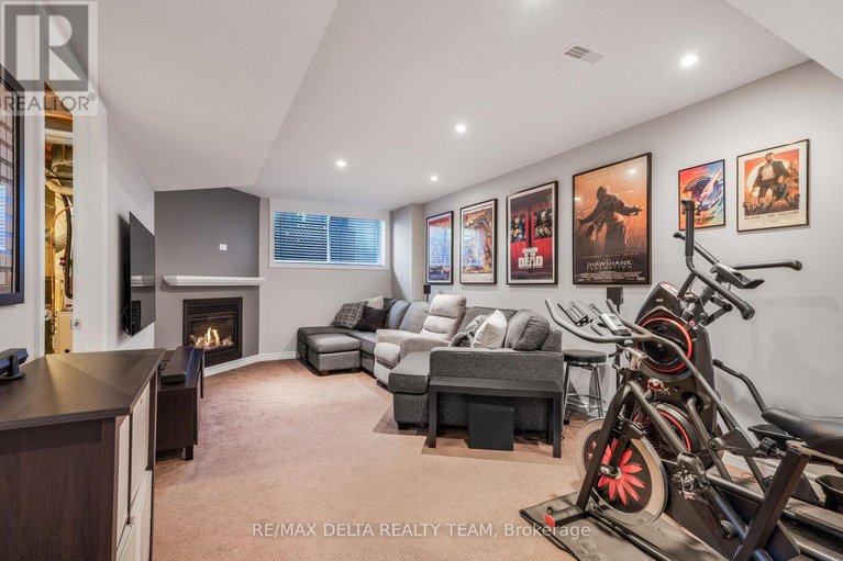 28643718/564-langelier-avenue/mer-bleuebradley-estatesanderson-park/ottawa/ontario/K1W0E7_26