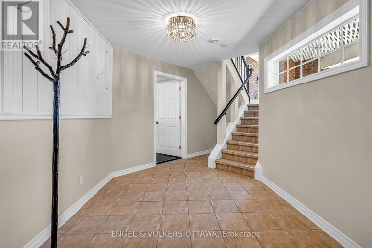 28314579/7359-marcella-drive/osgoode-twp-north-of-reg-rd-6/ottawa/ontario/K4P1P7_26