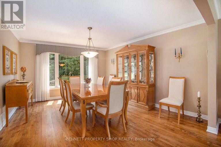 28689701/1410-sherruby-way/rural-kanata-central/ottawa/ontario/K2W1B1_7