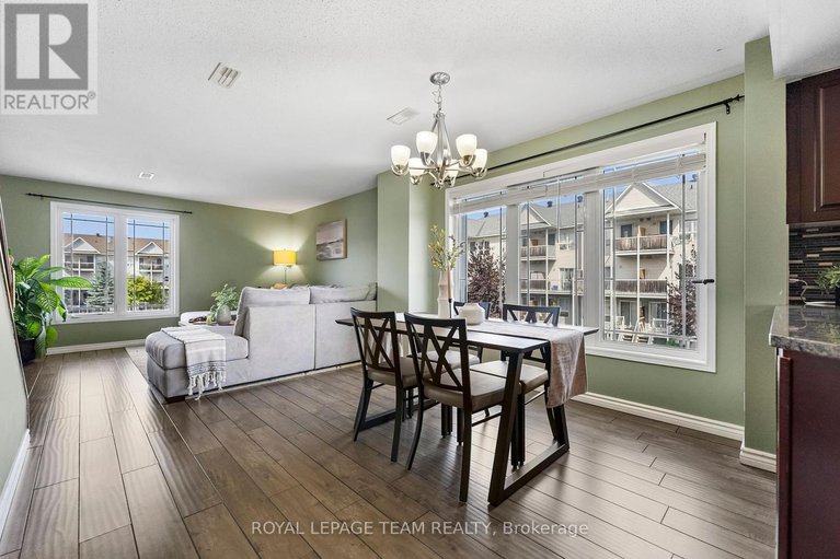 28888816/368-crownridge-drive/emerald-meadowstrailwest/ottawa/ontario/K2M3A4_5