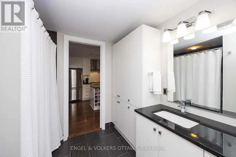 28625165/319-808-bronson-avenue/dows-lake/ottawa/ontario/K1S5A4_26