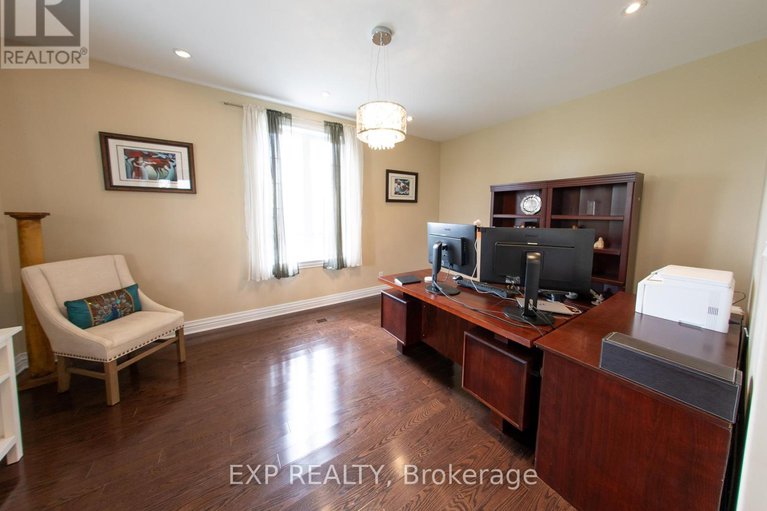 28403297/2754-eagleson-road/btwn-franktown-rd-fallowfield-rd/ottawa/ontario/K2S1B8_17