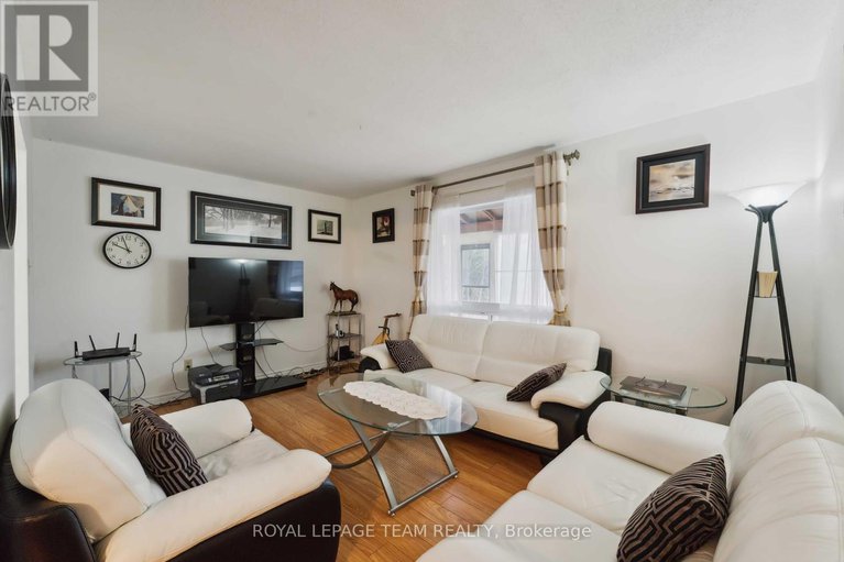 28512165/6351-st-louis-drive/hiawatha-parkconvent-glen/ottawa/ontario/K1C2X9_13