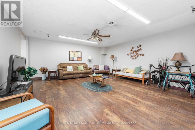 29389725/214-1505-baseline-road/copeland-park/ottawa/ontario/K2C3L4_38