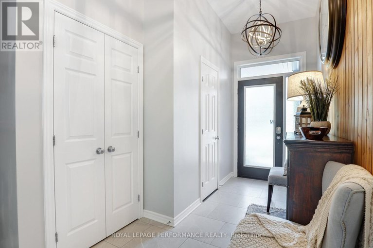28572991/104-hillman-marsh-way/blossom-parkkemp-parkfindlay-creek/ottawa/ontario/K1T0B1_6