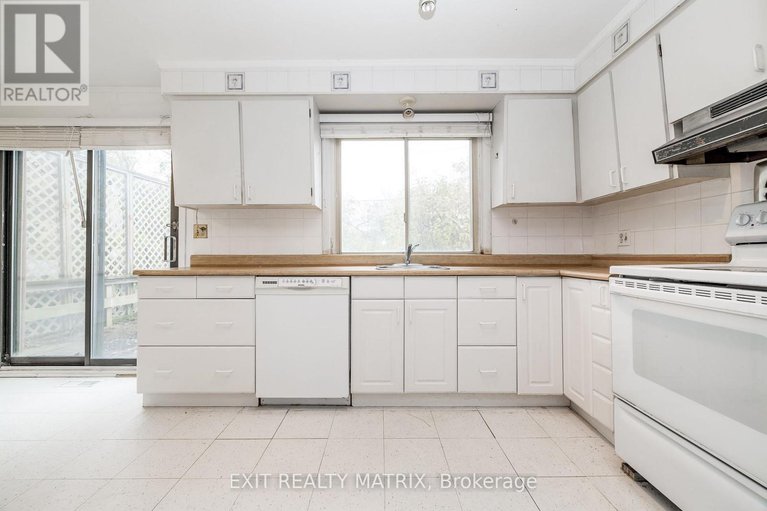 29077893/426-apple-tree-lane/viscount-alexander-park/ottawa/ontario/K1K2R6_14