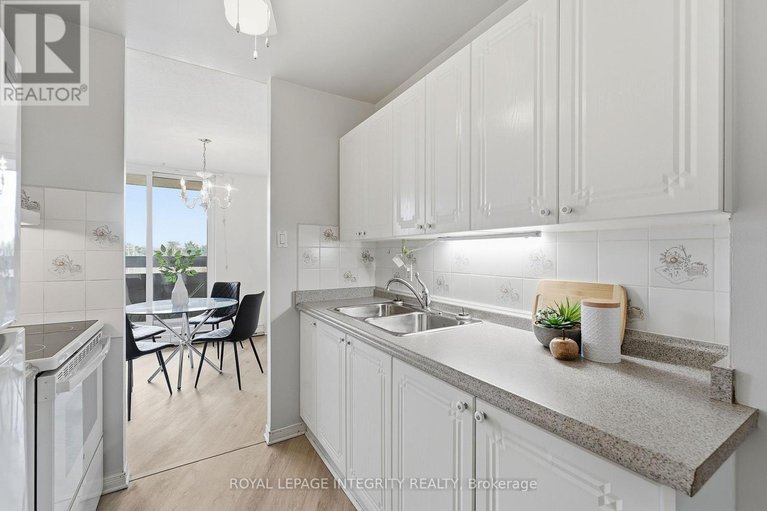 29148315/401-2000-jasmine-crescent/beacon-hill-south/ottawa/ontario/K1J8K4_12