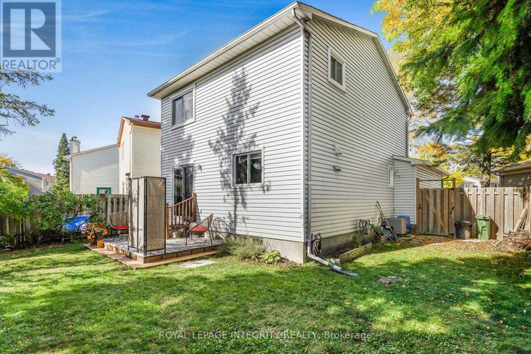 28956681/1454-deavy-way/bilberry-creekqueenswood-heights/ottawa/ontario/K1E2W8_30