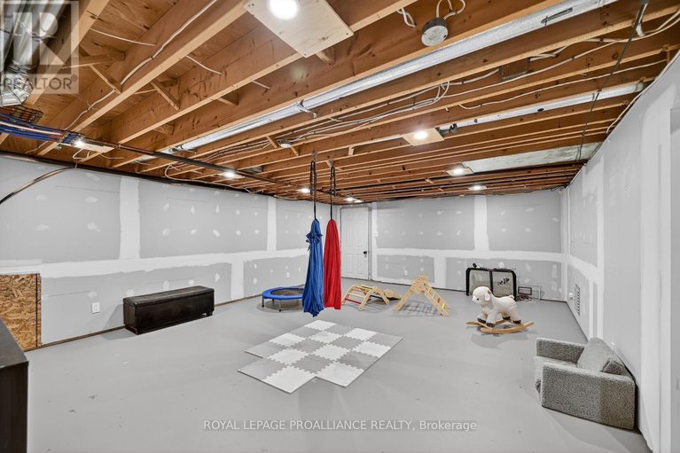 29675984/9-willow-drive/augusta-twp/augusta/ontario/K0E1P0_39