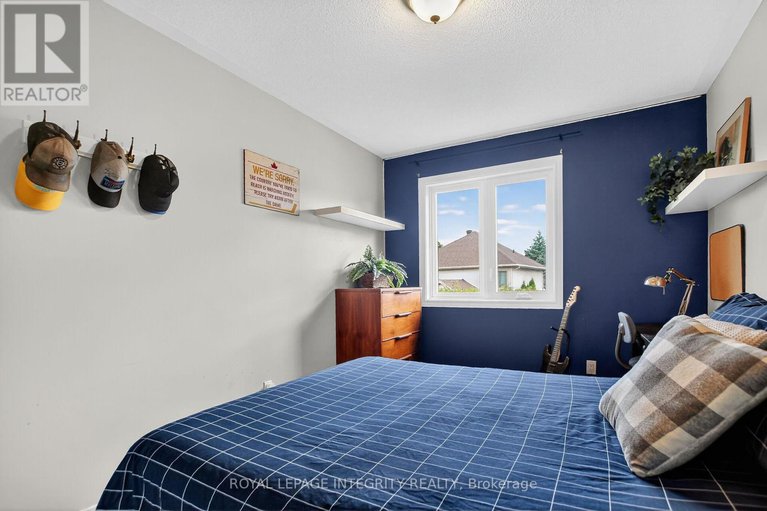 28934975/13-roblyn-way/barrhaven-east/ottawa/ontario/K2G5Z4_25