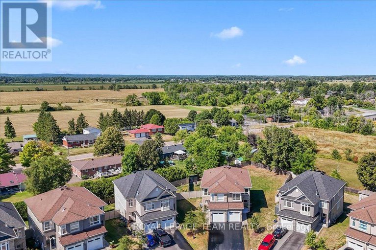 28774616/227-bert-hall-street/arnprior/arnprior/ontario/K7S0H1_47