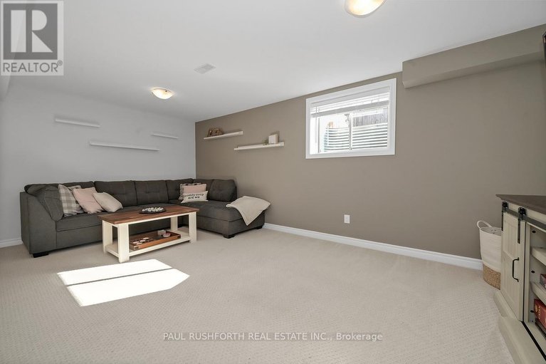 29666460/10-cento-way/stittsville-north/ottawa/ontario/K2S0W4_36