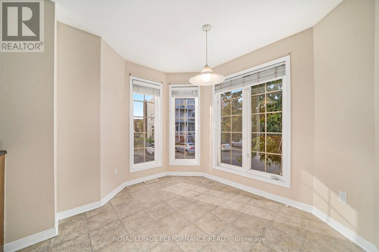 28996456/52-130-berrigan-drive/longfields/ottawa/ontario/K2J0J3_6