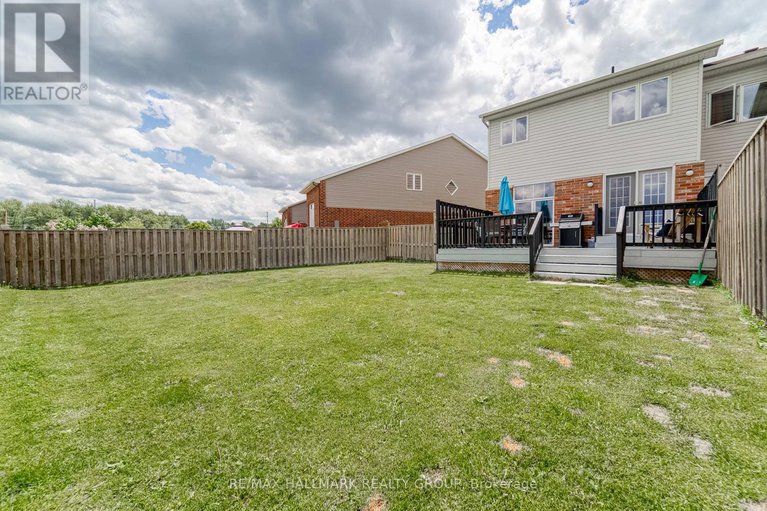 28726160/228-eye-bright-crescent/riverside-southgloucester-glen/ottawa/ontario/K1V2K6_30