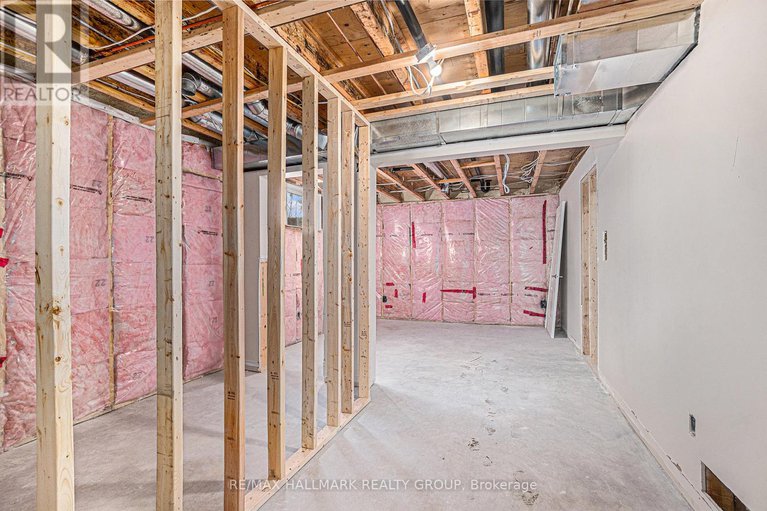 28135642/1430-spartan-grove-street/greely/ottawa/ontario/K4P1R6_24