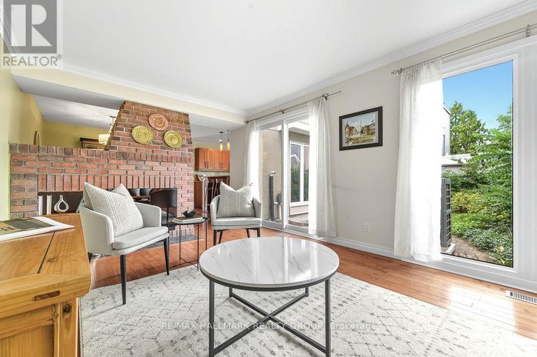 28847637/29d-varley-drive/beaverbrook/ottawa/ontario/K2K1G4_13