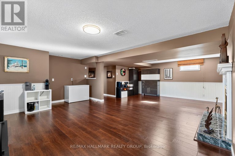 28934390/2851-glenwood-drive/metcalfe/ottawa/ontario/K0A2P0_29